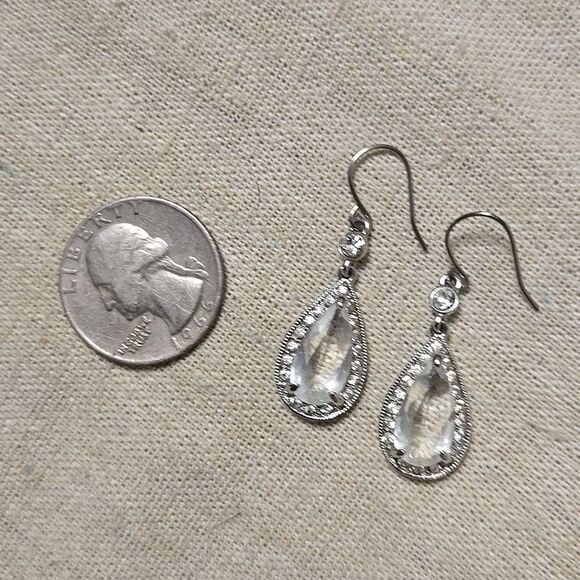 Vintage Monet Teardrop Boho Crystal Drop Silver Tone Chandelier Earrings - Picture 3 of 6